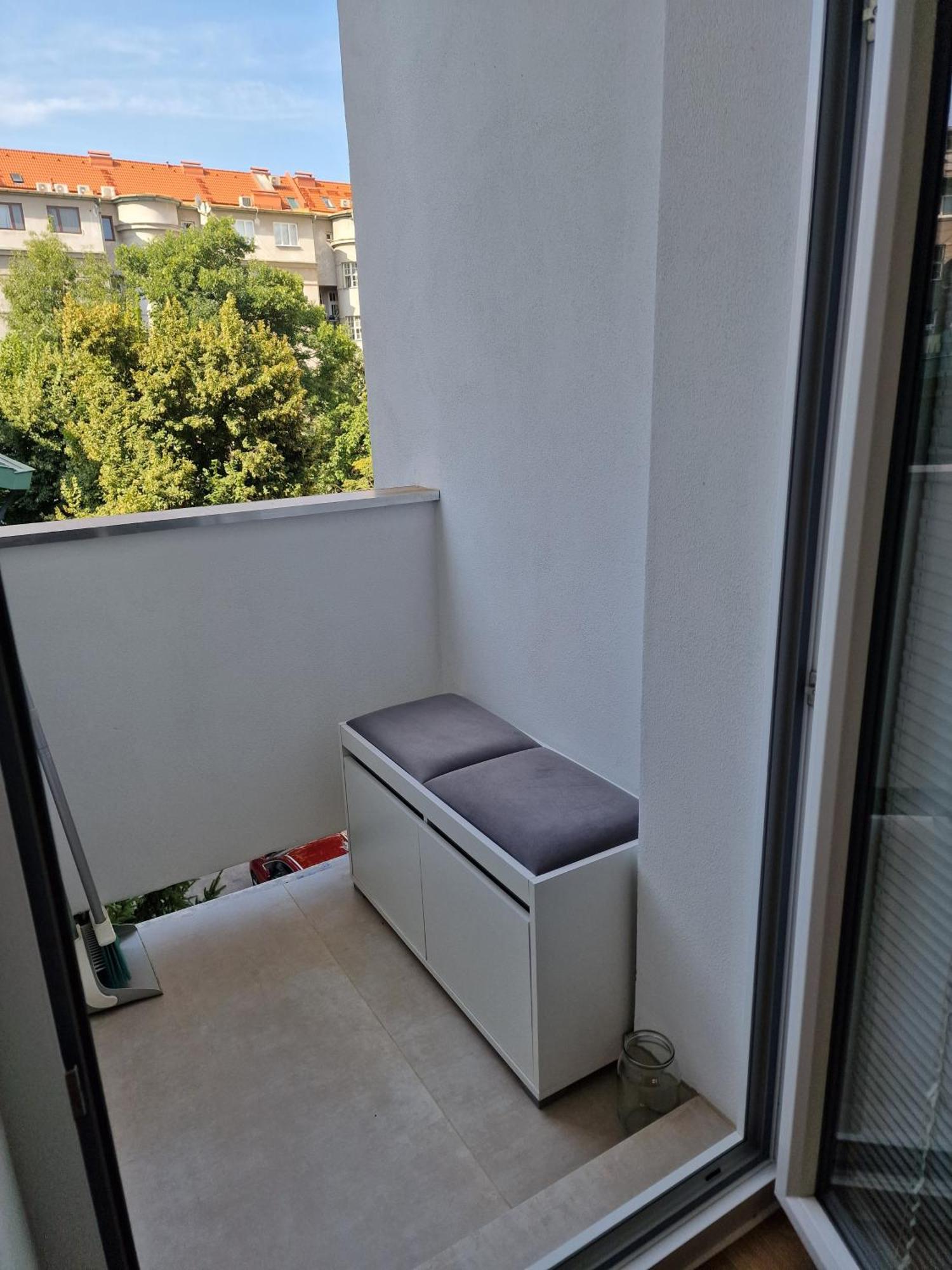 Old Town Apartment - 2 Bedrooms Bratislava Exteriör bild