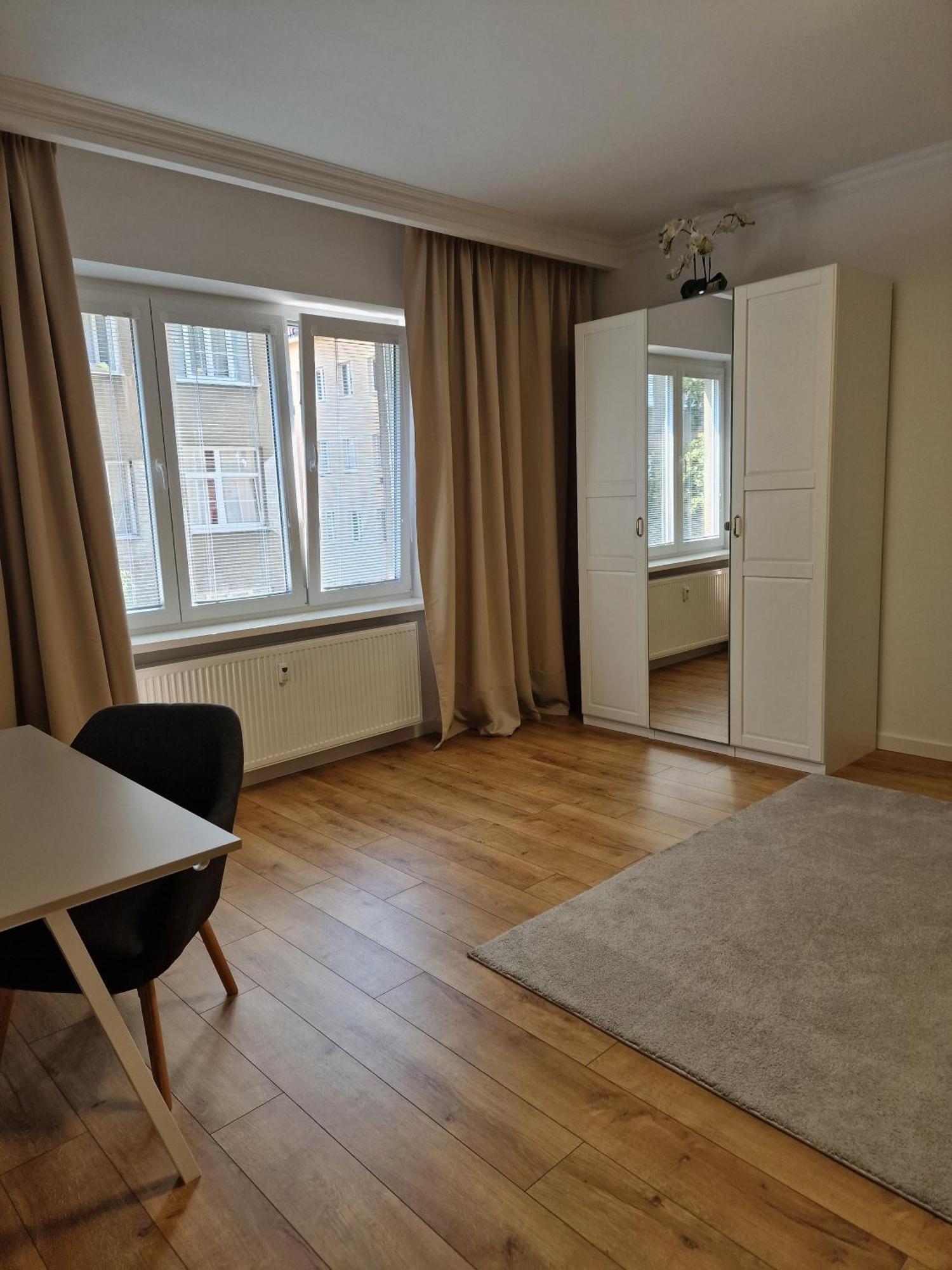Old Town Apartment - 2 Bedrooms Bratislava Exteriör bild